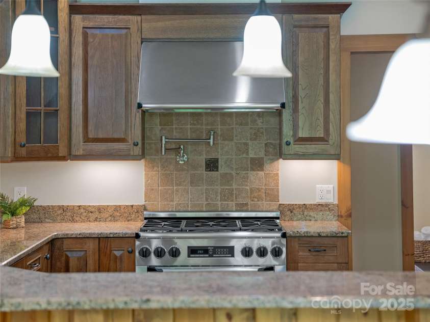 14 Sweet Gum Hill, Fletcher, NC 28732.  MLS# CAR4249700, YatesRealty ID 20898. 