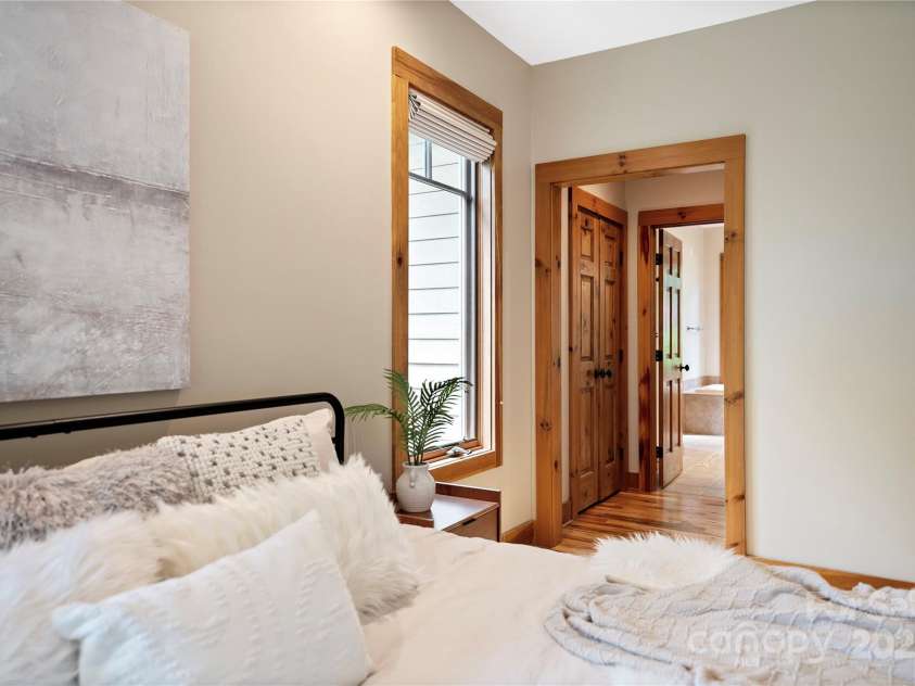 14 Sweet Gum Hill, Fletcher, NC 28732.  MLS# CAR4249700, YatesRealty ID 20898. 