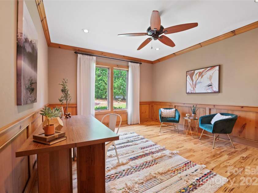 14 Sweet Gum Hill, Fletcher, NC 28732.  MLS# CAR4249700, YatesRealty ID 20898. Office/Den/Flexible Room