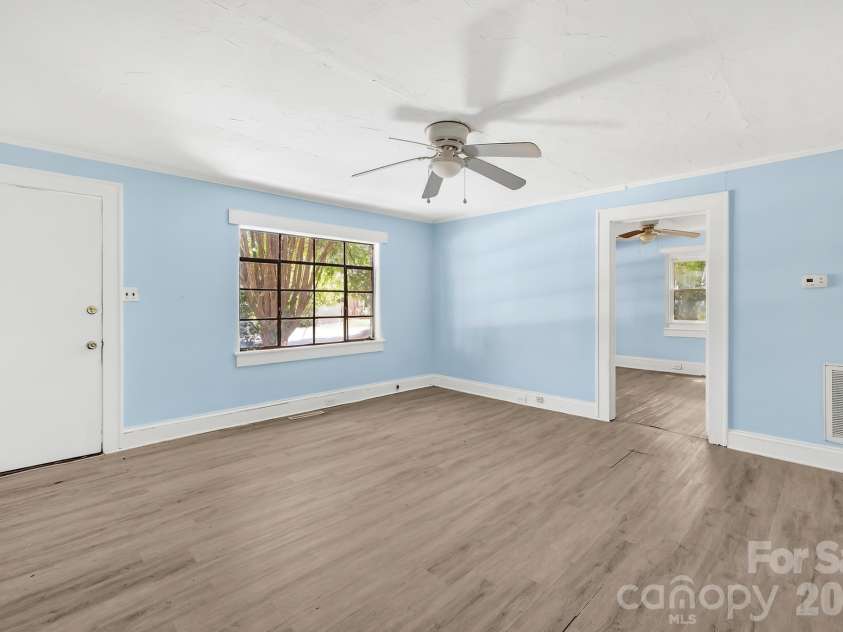 317 D Avenue, Salisbury, NC 28144.  MLS# CAR4379914, YatesRealty ID 20899. 