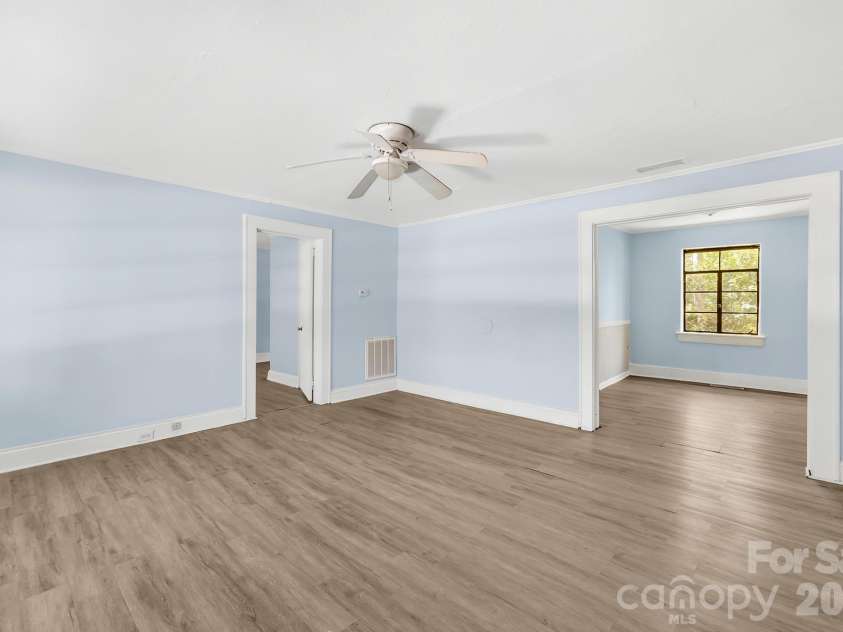 317 D Avenue, Salisbury, NC 28144.  MLS# CAR4379914, YatesRealty ID 20899. 