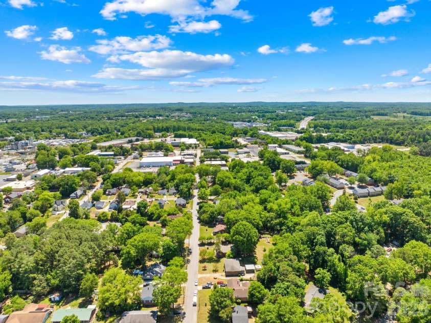 317 D Avenue, Salisbury, NC 28144.  MLS# CAR4379914, YatesRealty ID 20899. 