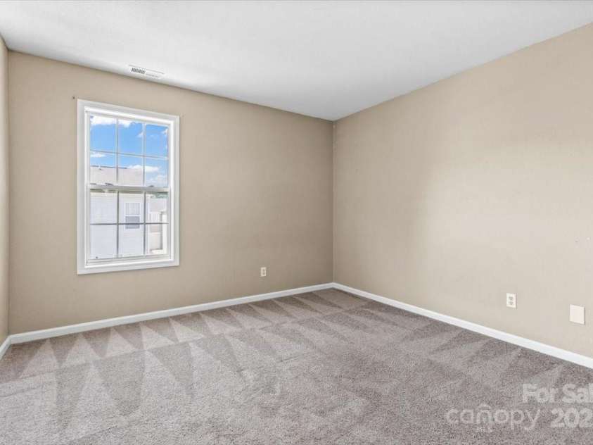 8610 Sawleaf Court, Charlotte, NC 28215.  MLS# CAR4257465, YatesRealty ID 20899. 