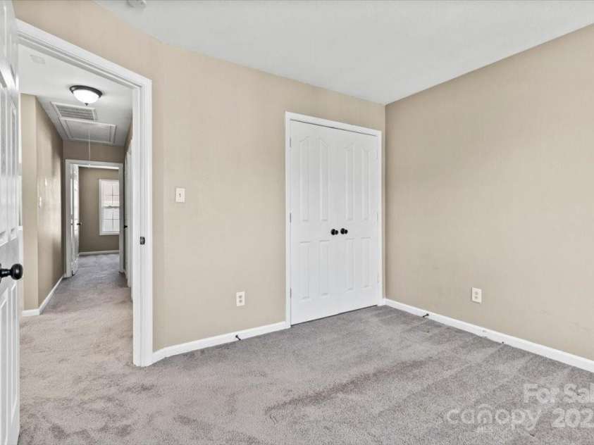 8610 Sawleaf Court, Charlotte, NC 28215.  MLS# CAR4257465, YatesRealty ID 20899. 