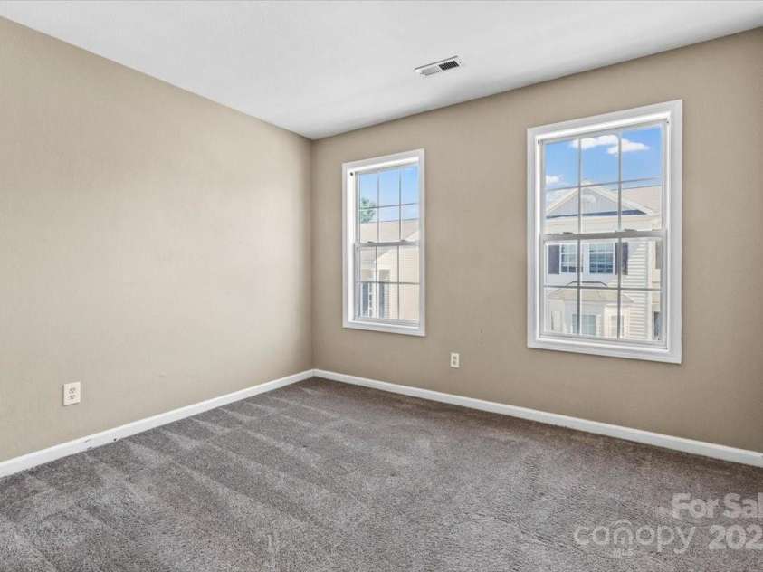 8610 Sawleaf Court, Charlotte, NC 28215.  MLS# CAR4257465, YatesRealty ID 20899. 
