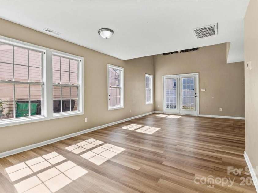 8610 Sawleaf Court, Charlotte, NC 28215.  MLS# CAR4257465, YatesRealty ID 20899. 
