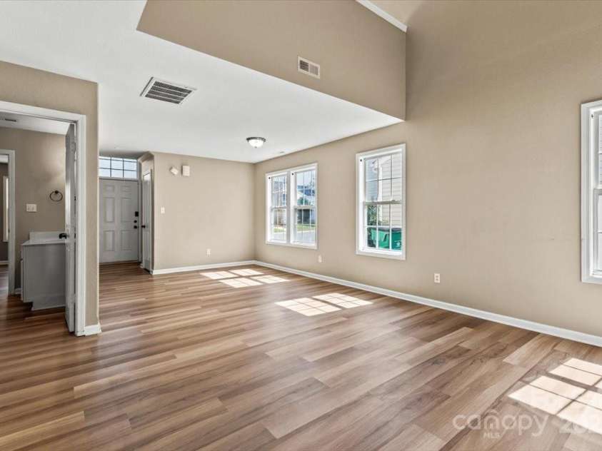 8610 Sawleaf Court, Charlotte, NC 28215.  MLS# CAR4257465, YatesRealty ID 20899. 