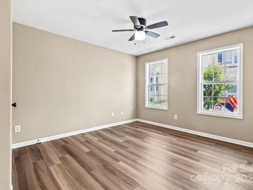 8610 Sawleaf Court, Charlotte, NC 28215.  MLS# CAR4257465, YatesRealty ID 20899. 