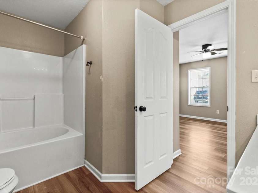 8610 Sawleaf Court, Charlotte, NC 28215.  MLS# CAR4257465, YatesRealty ID 20899. 