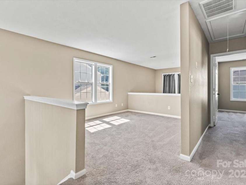 8610 Sawleaf Court, Charlotte, NC 28215.  MLS# CAR4257465, YatesRealty ID 20899. 