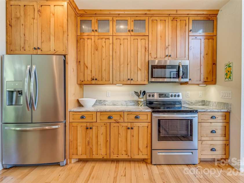 284 Mt. Mitchell Drive, Burnsville, NC 28714.  MLS# CAR4254446, YatesRealty ID 209. 