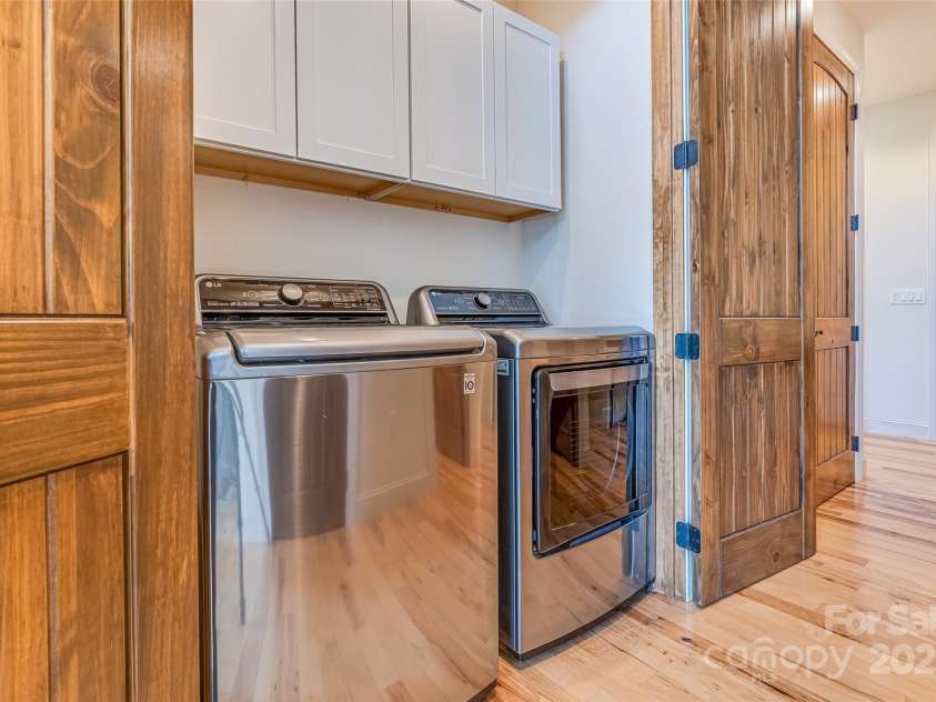 284 Mt. Mitchell Drive, Burnsville, NC 28714.  MLS# CAR4254446, YatesRealty ID 209. 