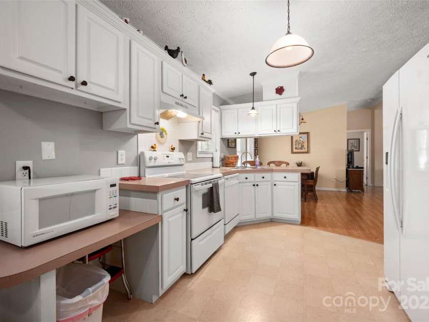 2504 Cottage Lane, Liberty Hill, SC 29074.  MLS# CAR4232116, YatesRealty ID 2090. Kitchen- Great cabinet storage