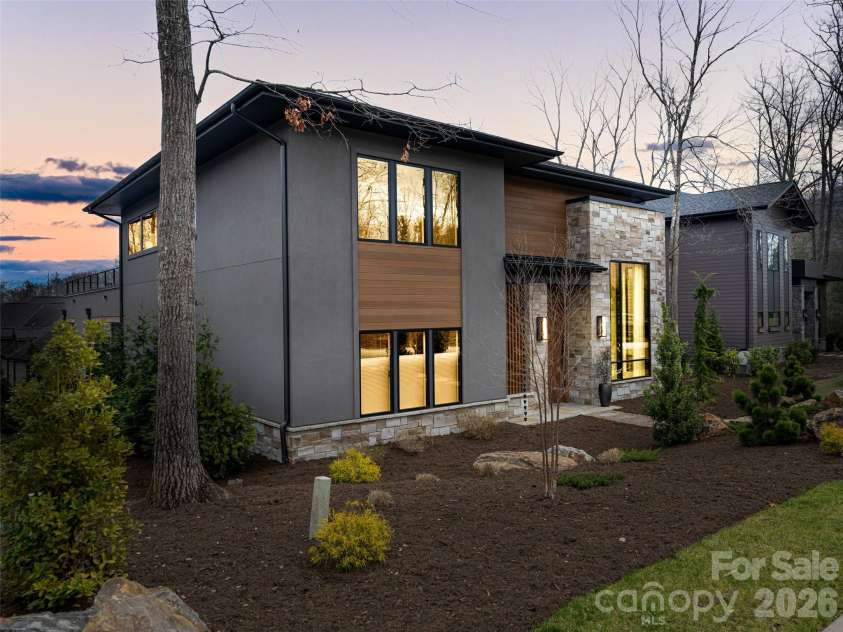 76 Running Creek Trail, Arden, NC 28704.  MLS# CAR4364123, YatesRealty ID 20900. 
