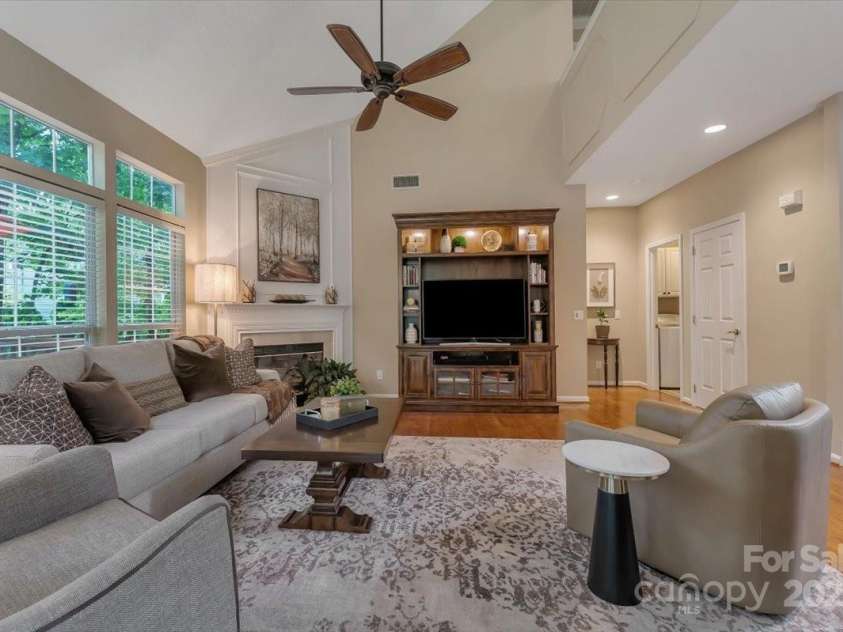 9040 Scottsboro Drive, Huntersville, NC 28078.  MLS# CAR4271133, YatesRealty ID 20900. 