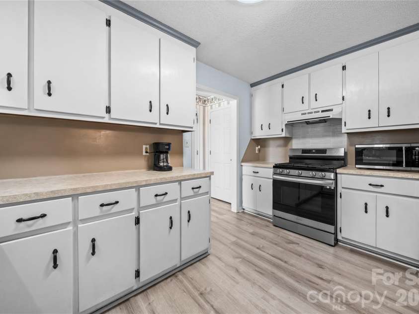 2503 White Store Road, Wingate, NC 28174.  MLS# CAR4368423, YatesRealty ID 20901. 
