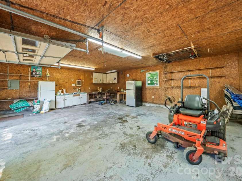 2503 White Store Road, Wingate, NC 28174.  MLS# CAR4368423, YatesRealty ID 20901. 