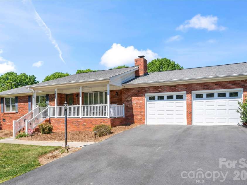 2503 White Store Road, Wingate, NC 28174.  MLS# CAR4368423, YatesRealty ID 20901. 