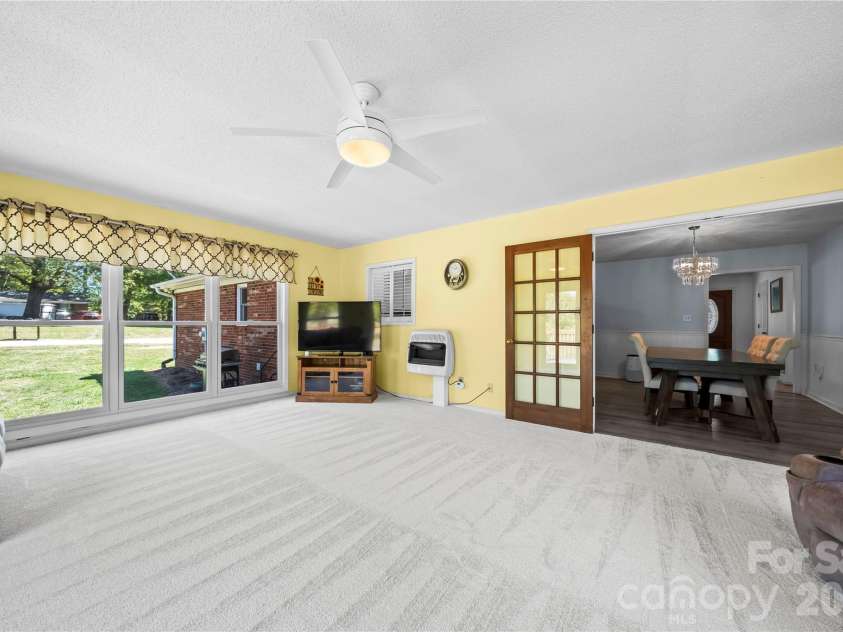 2503 White Store Road, Wingate, NC 28174.  MLS# CAR4368423, YatesRealty ID 20901. Large windows