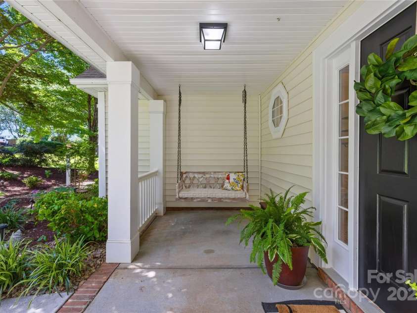 833 Lemond Lane, Denver, NC 28037.  MLS# CAR4269159, YatesRealty ID 20901. 