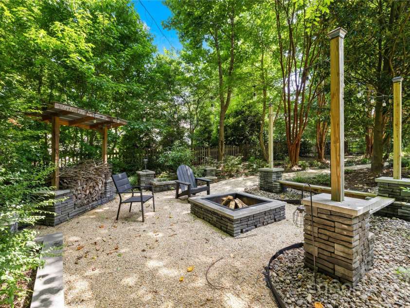 833 Lemond Lane, Denver, NC 28037.  MLS# CAR4269159, YatesRealty ID 20901. 