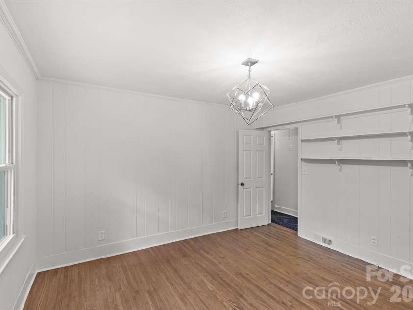 1915 Birchcrest Drive, Charlotte, NC 28205.  MLS# CAR4376317, YatesRealty ID 20902. 