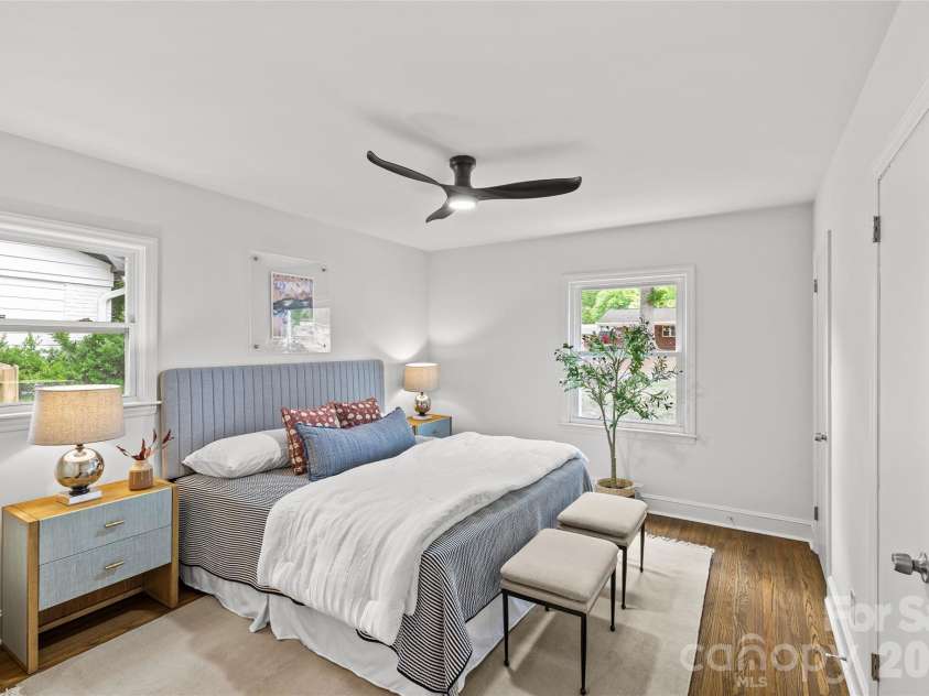 1915 Birchcrest Drive, Charlotte, NC 28205.  MLS# CAR4376317, YatesRealty ID 20902. 