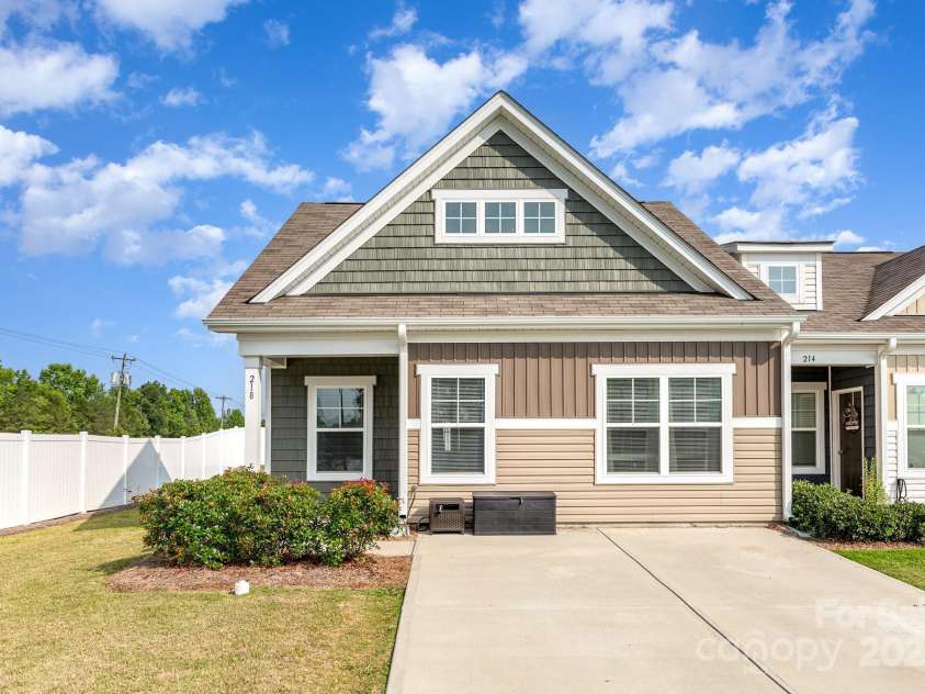 218 Canina Lane, Indian Trail, NC 28079.  MLS# CAR4266881, YatesRealty ID 20902. 