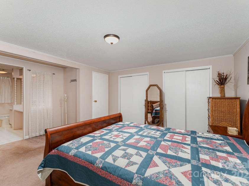 5013 Friendship Circle Road, East Bend, NC 27018.  MLS# CAR4253908, YatesRealty ID 20904. 