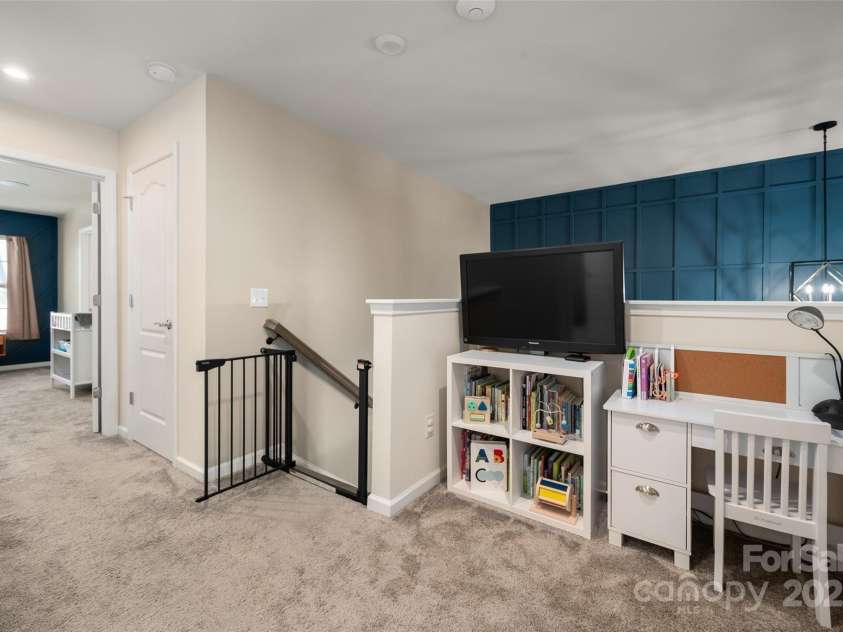 5014 Forest Hills Place, Fort Mill, SC 29707.  MLS# CAR4256572, YatesRealty ID 20906. Loft area