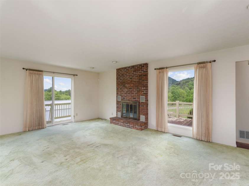 202 Terrell Road, Clyde, NC 28721.  MLS# CAR4265731, YatesRealty ID 20907. 