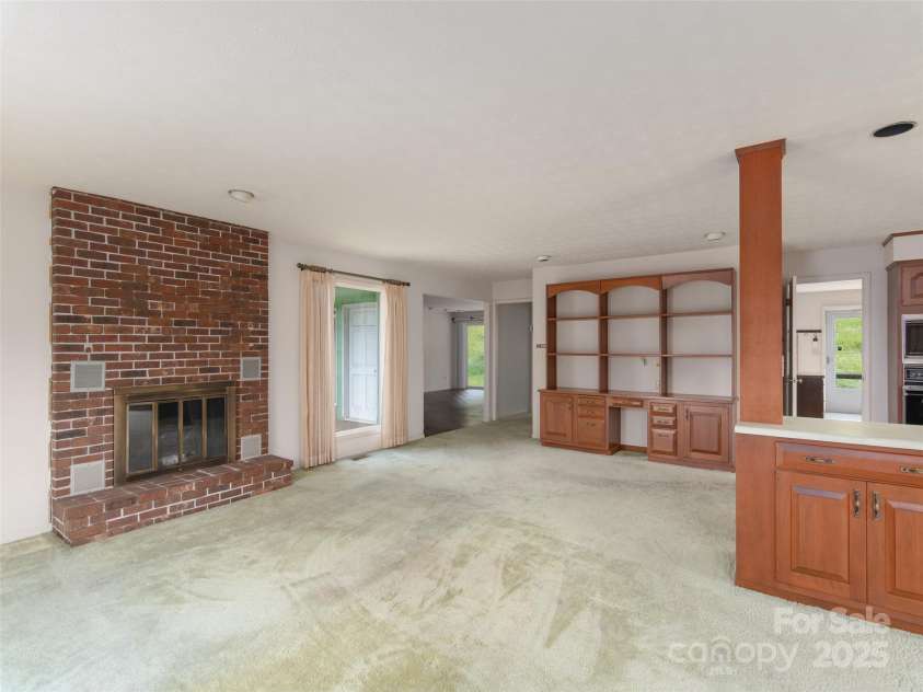 202 Terrell Road, Clyde, NC 28721.  MLS# CAR4265731, YatesRealty ID 20907. 