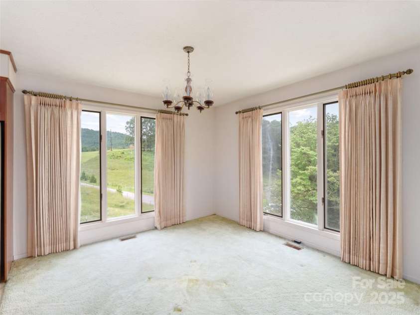 202 Terrell Road, Clyde, NC 28721.  MLS# CAR4265731, YatesRealty ID 20907. 