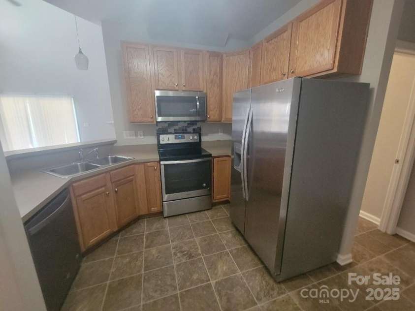 1715 Crabapple Tree Lane, Charlotte, NC 28214.  MLS# CAR4268525, YatesRealty ID 20908. 