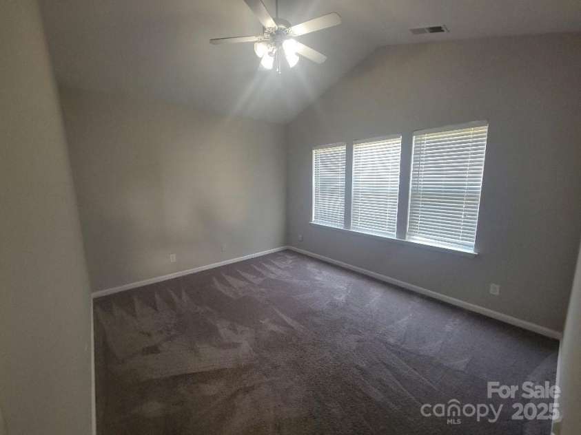 1715 Crabapple Tree Lane, Charlotte, NC 28214.  MLS# CAR4268525, YatesRealty ID 20908. 