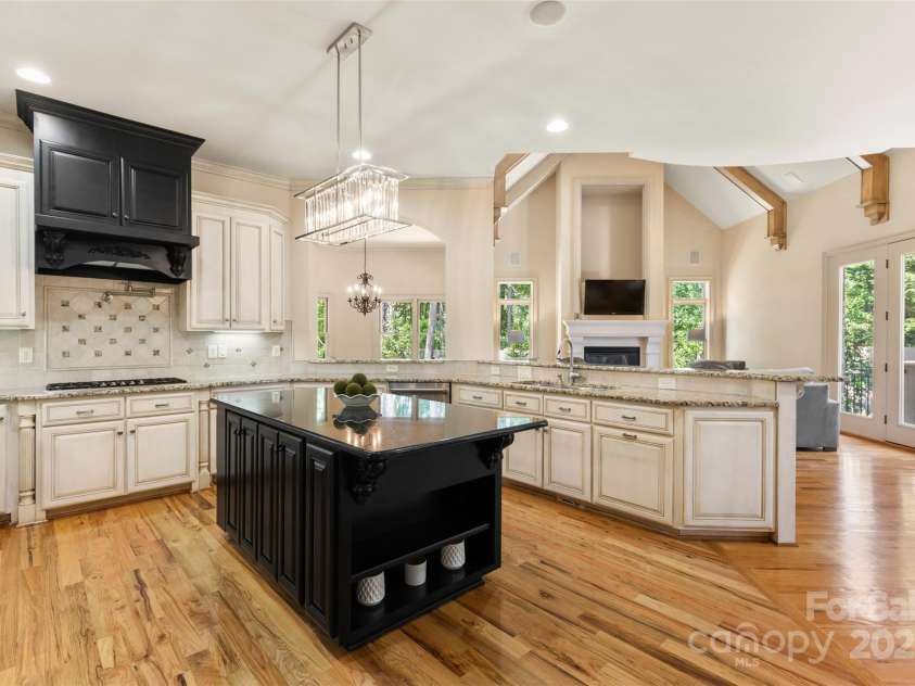 1405 Saratoga Woods Drive, Waxhaw, NC 28173.  MLS# CAR4264513, YatesRealty ID 20910. 