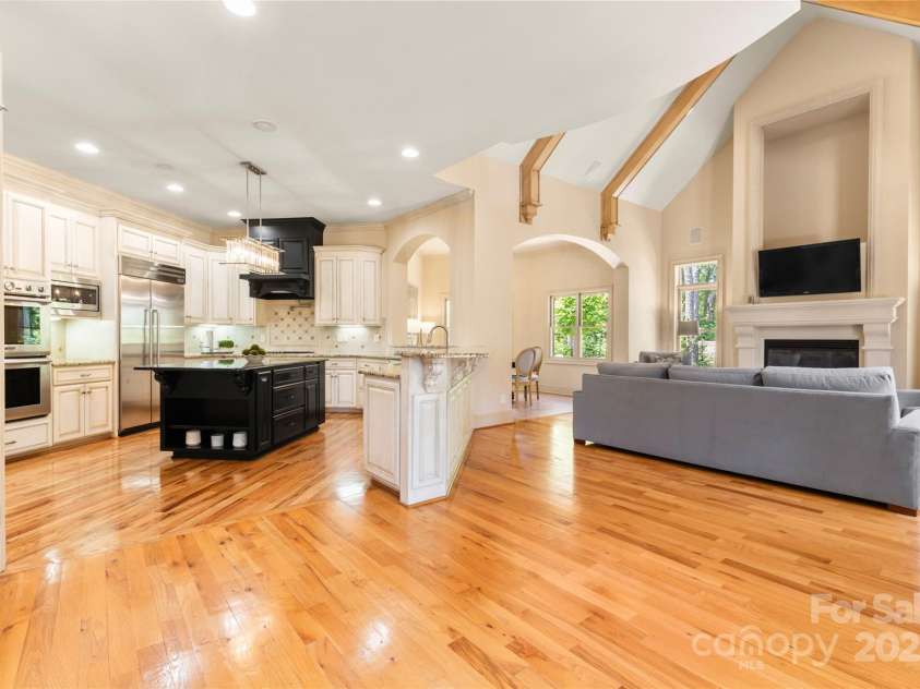 1405 Saratoga Woods Drive, Waxhaw, NC 28173.  MLS# CAR4264513, YatesRealty ID 20910. 