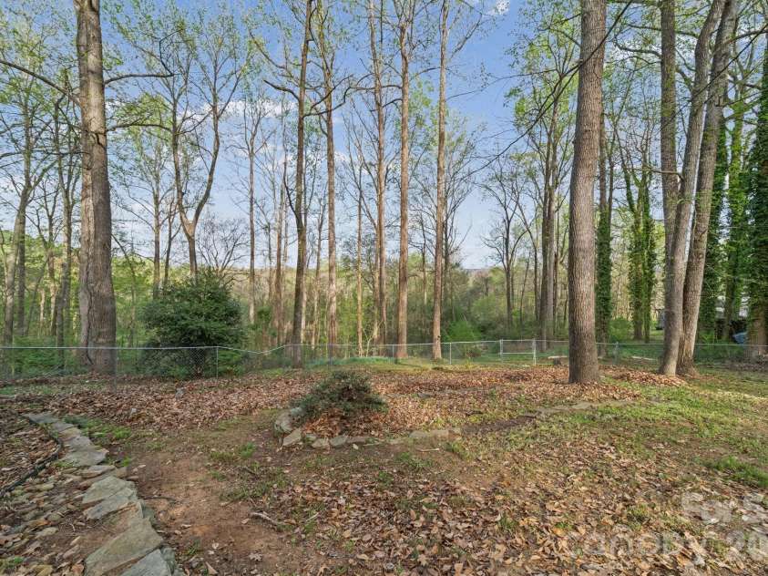 200 Maple Court, Lexington, NC 27295.  MLS# CAR4390895, YatesRealty ID 20911. Backyard