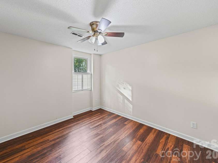 200 Maple Court, Lexington, NC 27295.  MLS# CAR4390895, YatesRealty ID 20911. Second Level Bedroom #2
