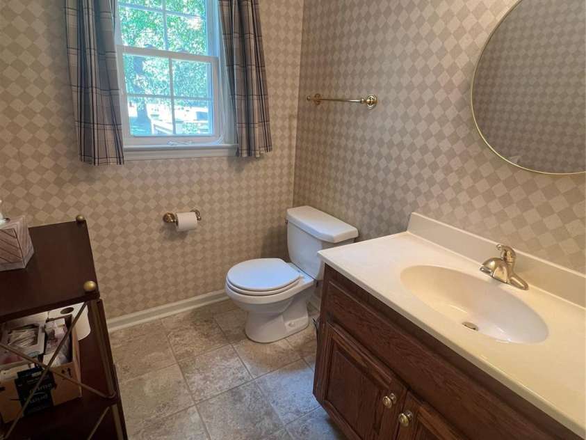837 Deerfield Drive, Mount Holly, NC 28120.  MLS# CAR4375900, YatesRealty ID 20913. 
