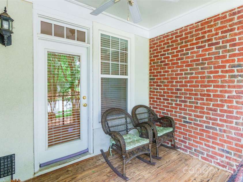 14222 Richmond Park Avenue, Charlotte, NC 28277.  MLS# CAR4271322, YatesRealty ID 20915. 
