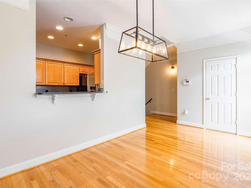 14222 Richmond Park Avenue, Charlotte, NC 28277.  MLS# CAR4271322, YatesRealty ID 20915. 