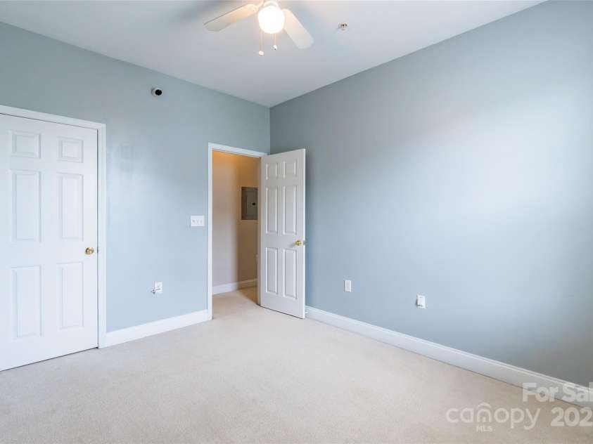 14222 Richmond Park Avenue, Charlotte, NC 28277.  MLS# CAR4271322, YatesRealty ID 20915. 