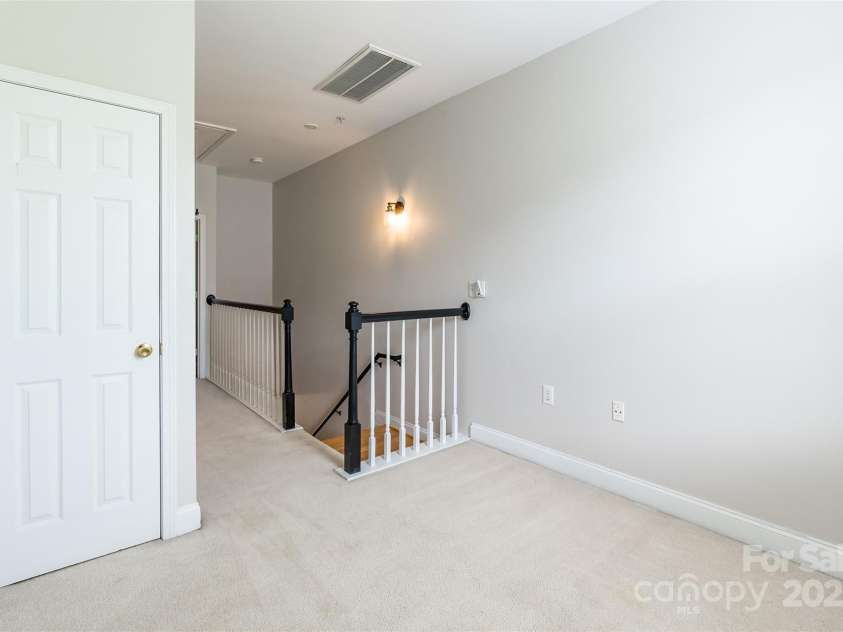14222 Richmond Park Avenue, Charlotte, NC 28277.  MLS# CAR4271322, YatesRealty ID 20915. 