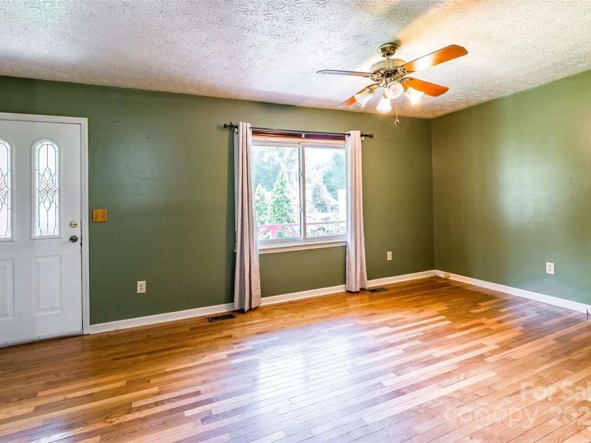 2675 Tablerock Road, Lenoir, NC 28645.  MLS# CAR4271816, YatesRealty ID 20916. 