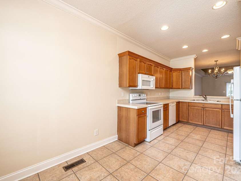 1492 Mulberry Ridge Drive, Newton, NC 28658.  MLS# CAR4272120, YatesRealty ID 20917. 