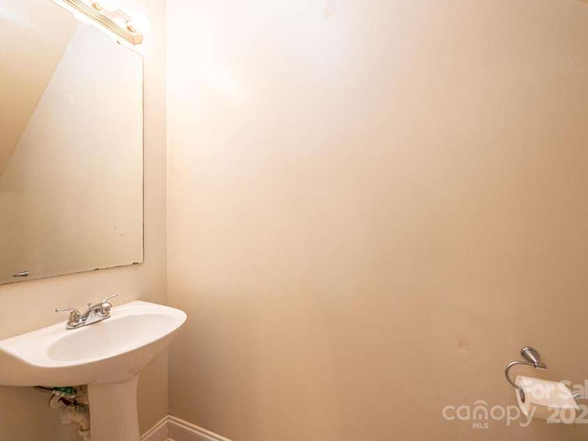 1492 Mulberry Ridge Drive, Newton, NC 28658.  MLS# CAR4272120, YatesRealty ID 20917. 