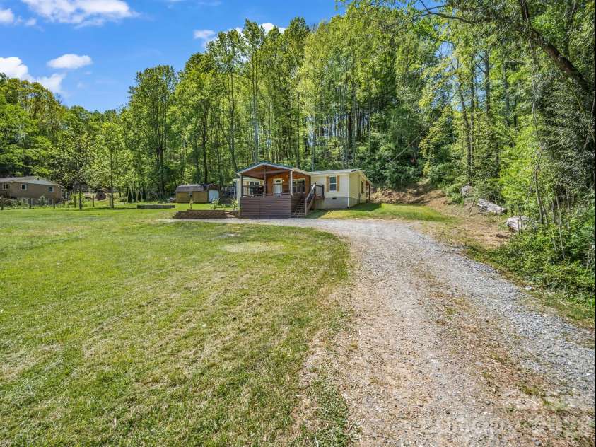 285 Dix Creek No 1 Road, Leicester, NC 28748.  MLS# CAR4374452, YatesRealty ID 20917. 