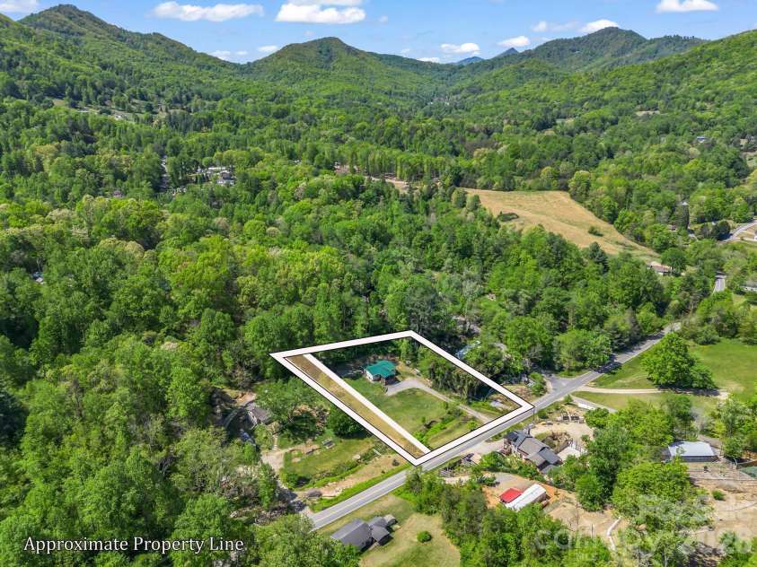 285 Dix Creek No 1 Road, Leicester, NC 28748.  MLS# CAR4374452, YatesRealty ID 20917. 