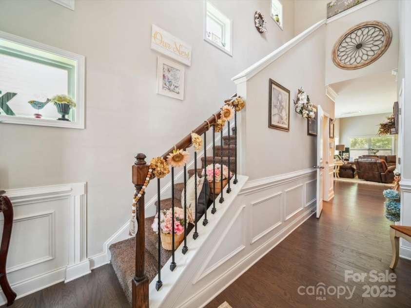 9428 Carneros Creek Road, Charlotte, NC 28214.  MLS# CAR4272319, YatesRealty ID 20918. 